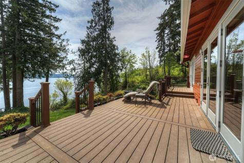 5691 Seabreeze Lane SE Port Orchard WA 98367