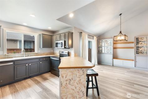 17807 25th Avenue E Tacoma WA 98445