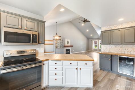 17807 25th Avenue E Tacoma WA 98445