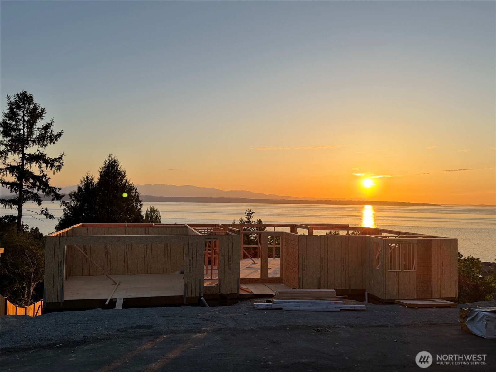 19124 94th Avenue W Edmonds WA 98020