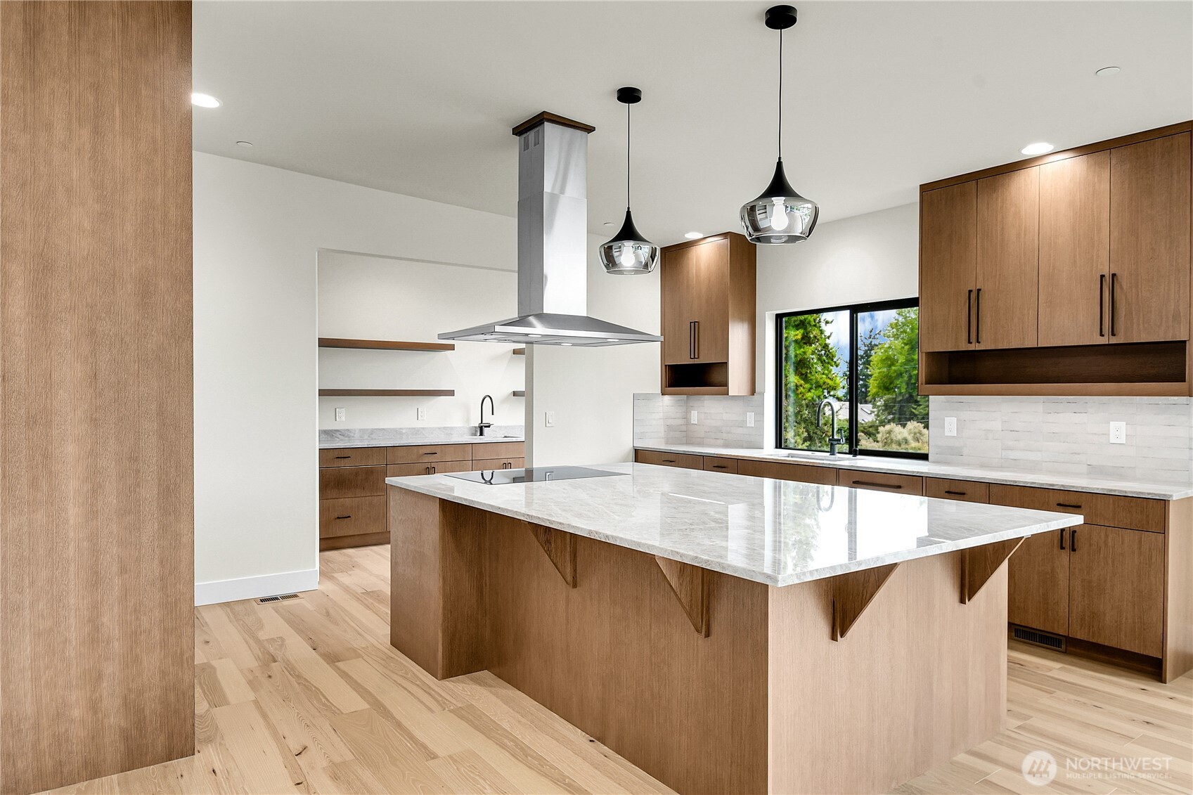 19124 94th Avenue W Edmonds WA 98020