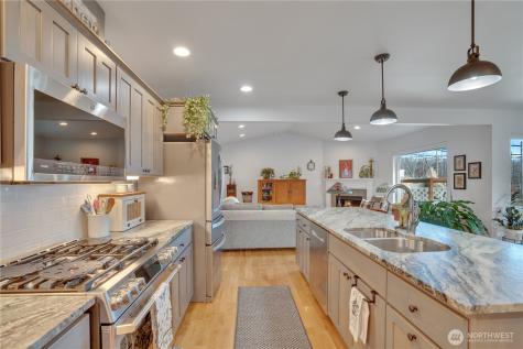 647 S Newton Avenue East Wenatchee WA 98802