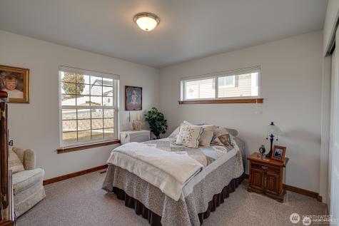 647 S Newton Avenue East Wenatchee WA 98802