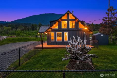 132 Slalom Way Packwood WA 98361
