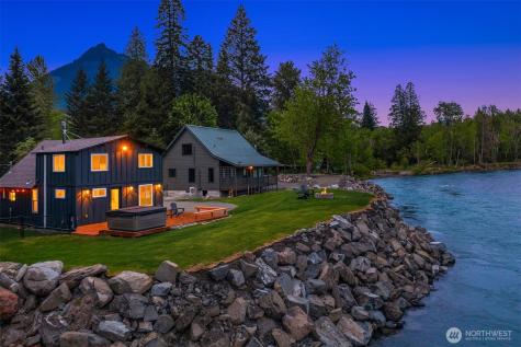 132 Slalom Way Packwood WA 98361
