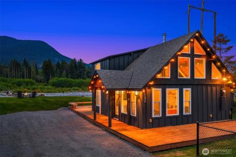 132 Slalom Way Packwood WA 98361