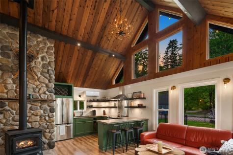 132 Slalom Way Packwood WA 98361