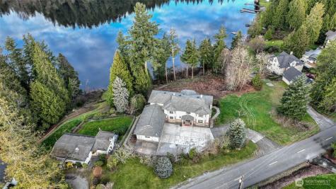 18432 W Lake Desire Drive SE Renton WA 98058