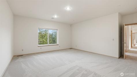 18432 W Lake Desire Drive SE Renton WA 98058