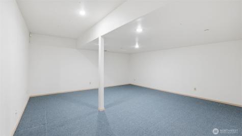 18432 W Lake Desire Drive SE Renton WA 98058