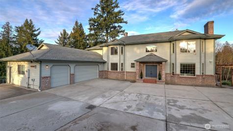 18432 W Lake Desire Drive SE Renton WA 98058