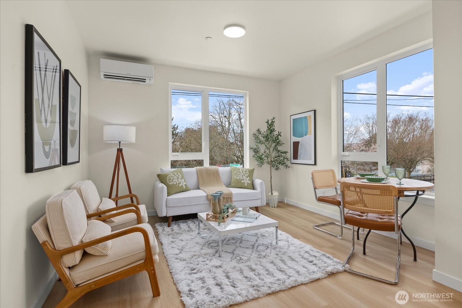 2372 Franklin Avenue E Seattle WA 98102
