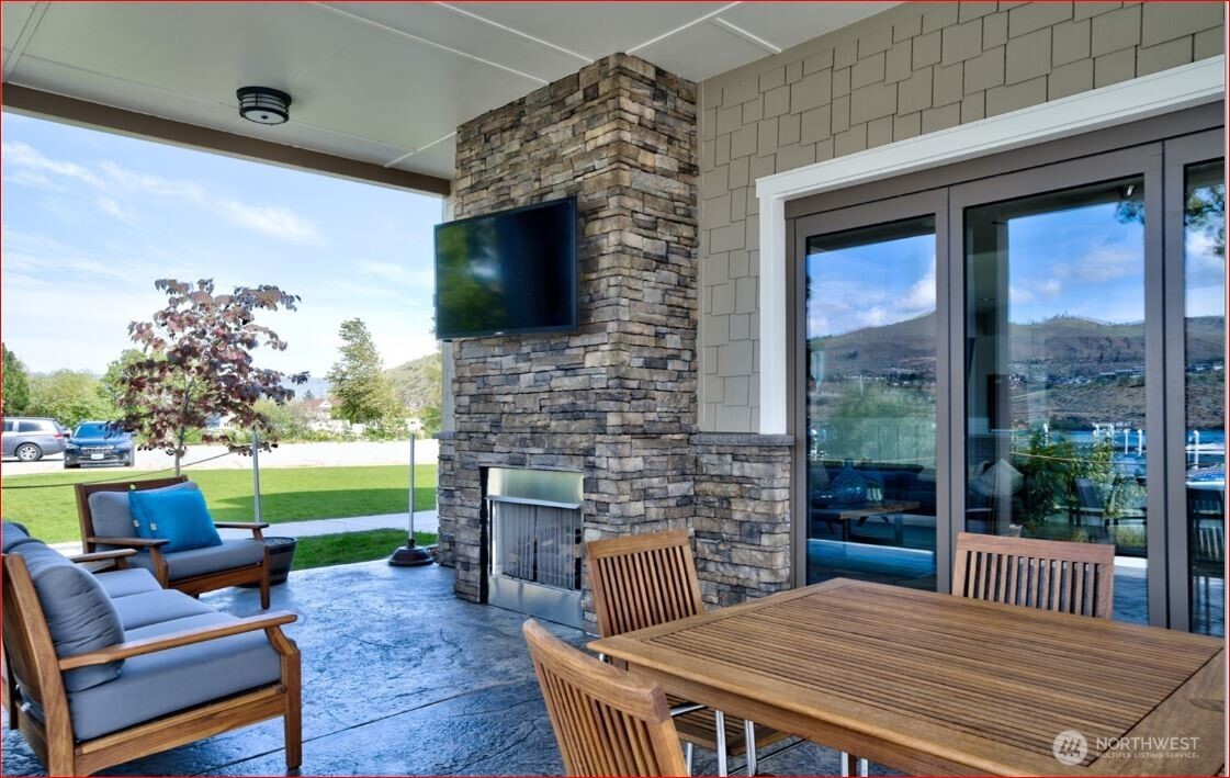 1350 W Woodin Avenue Chelan WA 98816