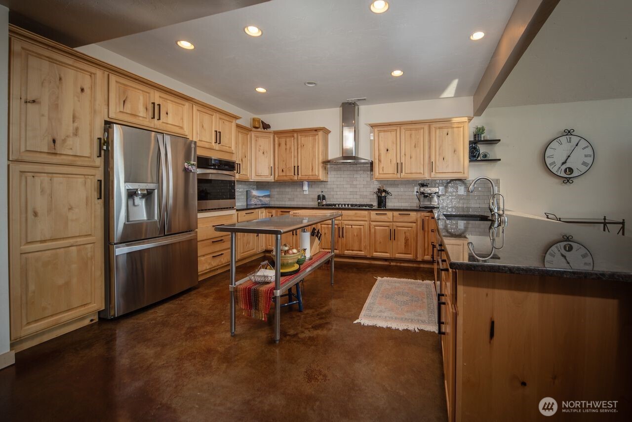 25053 SW Wanapum Street Quincy WA 98848