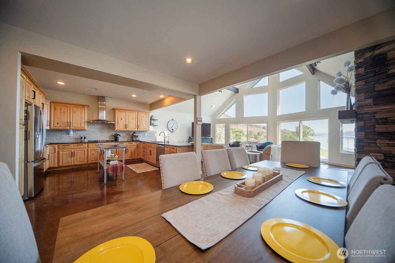 25053 SW Wanapum Street Quincy WA 98848
