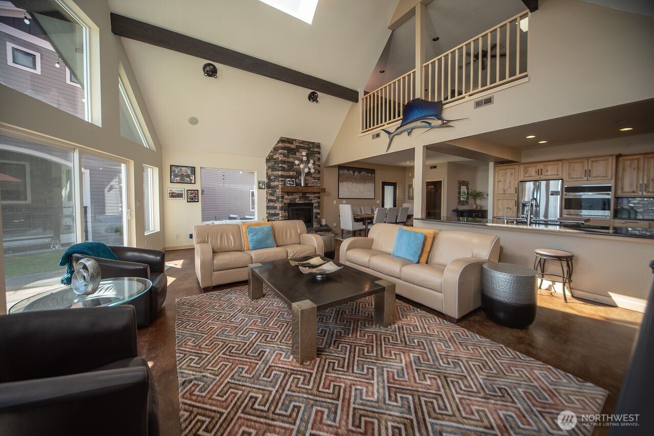 25053 SW Wanapum Street Quincy WA 98848