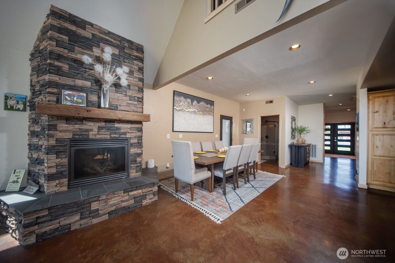25053 SW Wanapum Street Quincy WA 98848