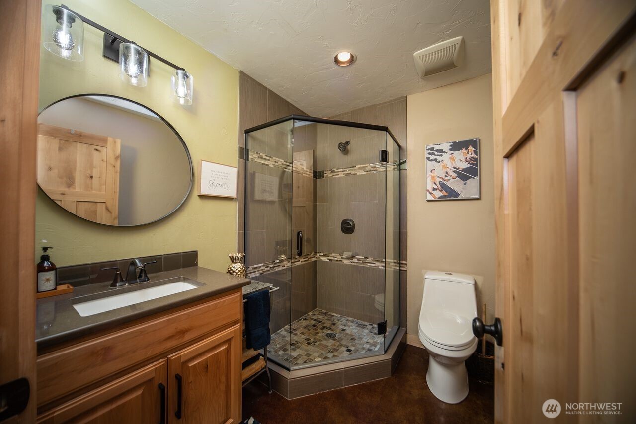 25053 SW Wanapum Street Quincy WA 98848