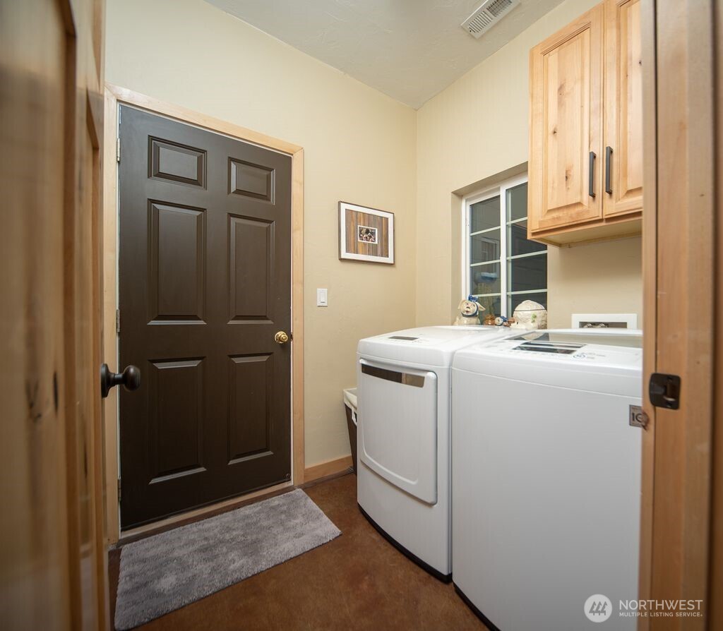 25053 SW Wanapum Street Quincy WA 98848