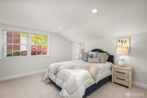 8421 SE 72nd Place Mercer Island WA 98040