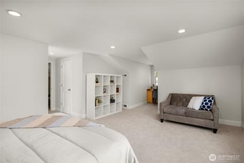 8421 SE 72nd Place Mercer Island WA 98040