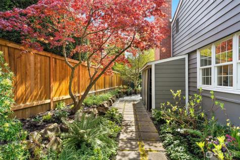 8421 SE 72nd Place Mercer Island WA 98040