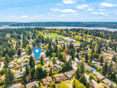 8421 SE 72nd Place Mercer Island WA 98040