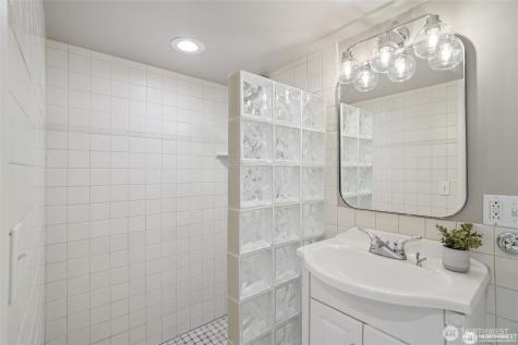314 N 117th Street Seattle WA 98133