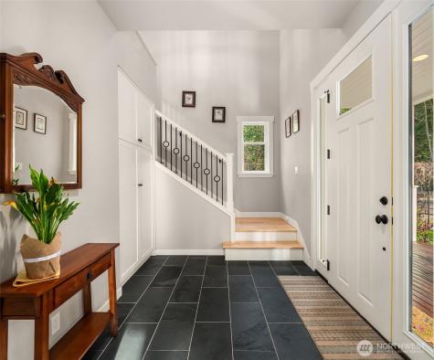 10060 Springwood Lane Bainbridge Island WA 98110