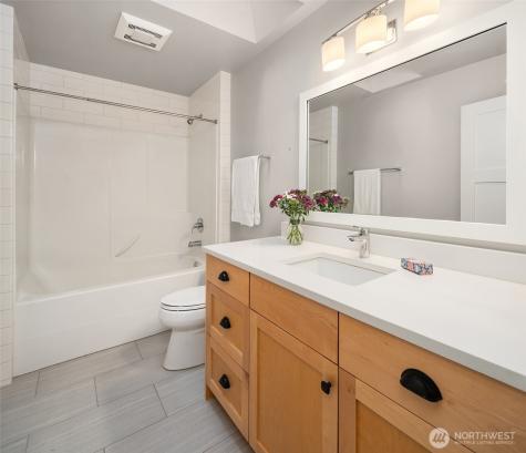 10060 Springwood Lane Bainbridge Island WA 98110