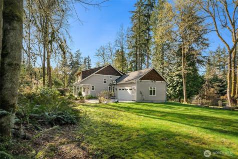 10060 Springwood Lane Bainbridge Island WA 98110