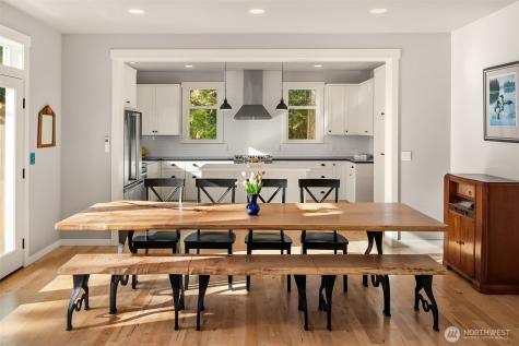 10060 Springwood Lane Bainbridge Island WA 98110