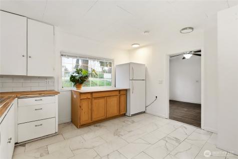 1505 Retsil Road SE Port Orchard WA 98366