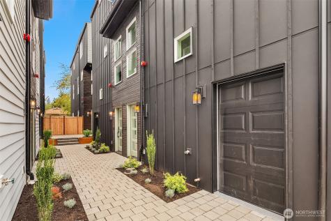 9033 8th Avenue NW Seattle WA 98117