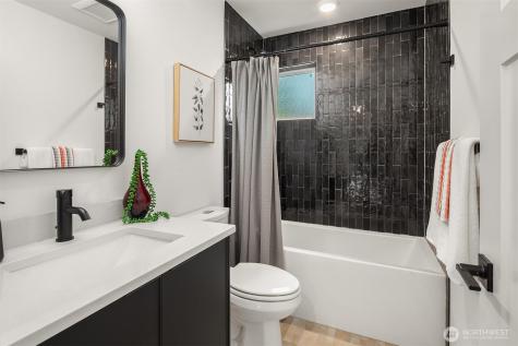 9033 8th Avenue NW Seattle WA 98117