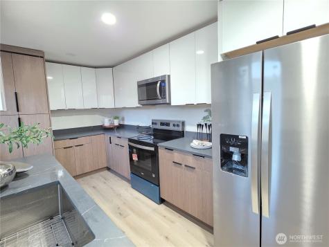 28202 85th Avenue S Kent WA 98032