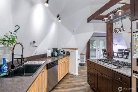 9203 Kootenai Drive Anderson Island WA 98303