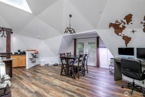 9203 Kootenai Drive Anderson Island WA 98303