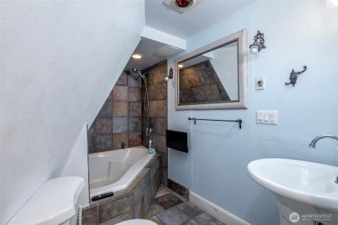 9203 Kootenai Drive Anderson Island WA 98303