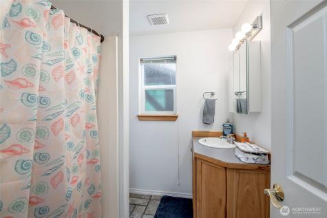 9203 Kootenai Drive Anderson Island WA 98303