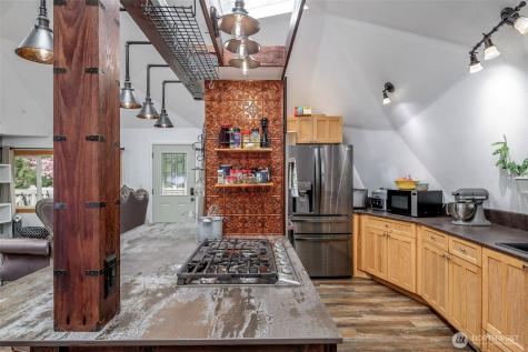 9203 Kootenai Drive Anderson Island WA 98303