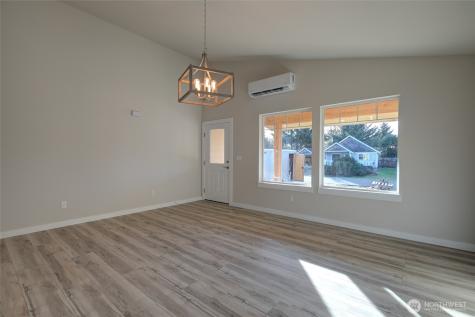 634 Island Circle SE Ocean Shores WA 98569