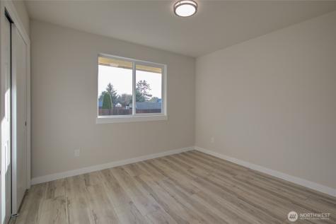 634 Island Circle SE Ocean Shores WA 98569