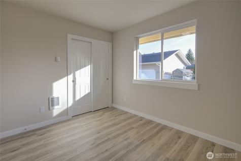 634 Island Circle SE Ocean Shores WA 98569