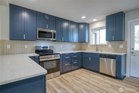 634 Island Circle SE Ocean Shores WA 98569