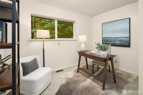 7929 SE 37th Street Mercer Island WA 98040