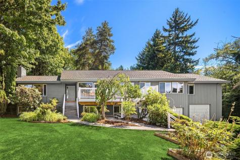 7929 SE 37th Street Mercer Island WA 98040