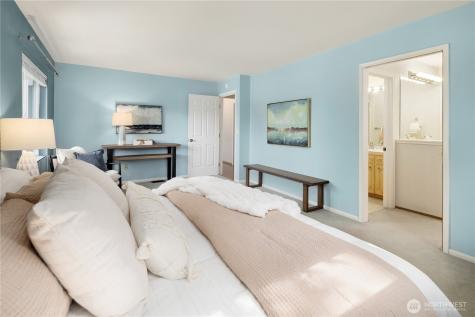 7929 SE 37th Street Mercer Island WA 98040