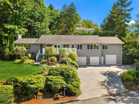 7929 SE 37th Street Mercer Island WA 98040