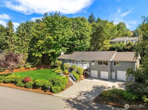 7929 SE 37th Street Mercer Island WA 98040